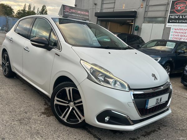 Peugeot 208 Hatchback, Petrol, 2017, White