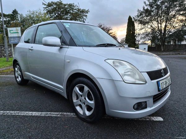 Suzuki Swift Hatchback, Petrol, 2007, Silver