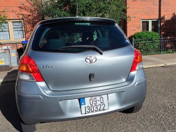 Toyota Vitz Hatchback, Petrol, 2009, Grey
