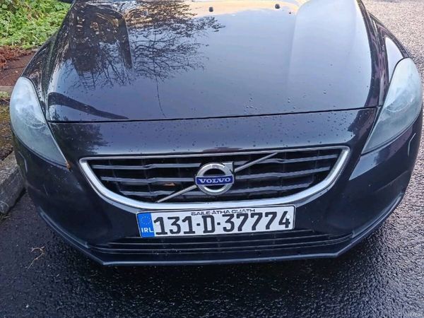 Volvo V40 Hatchback, Diesel, 2013, Black