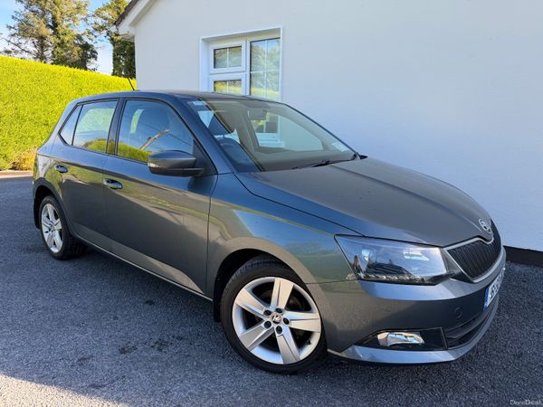Skoda Fabia Hatchback, Petrol, 2016, Grey