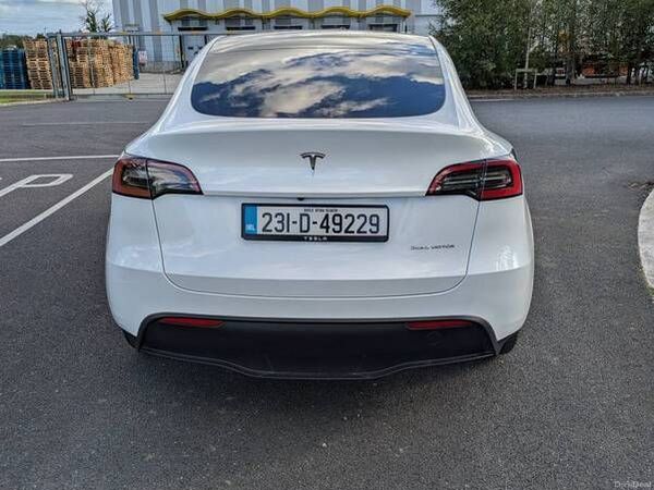 Tesla Model Y SUV, Electric, 2023, White