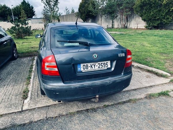 Skoda Octavia Hatchback, Petrol, 2008, Grey
