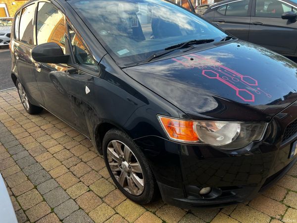 Mitsubishi Colt MPV, Petrol, 2010, Black