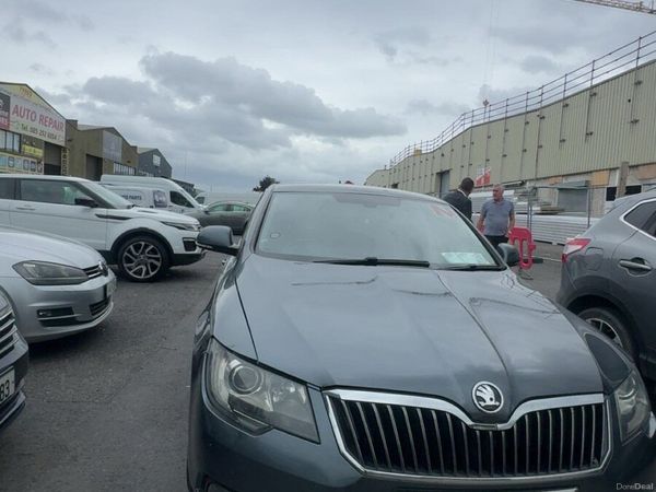 Skoda Superb Hatchback, Diesel, 2015, Grey