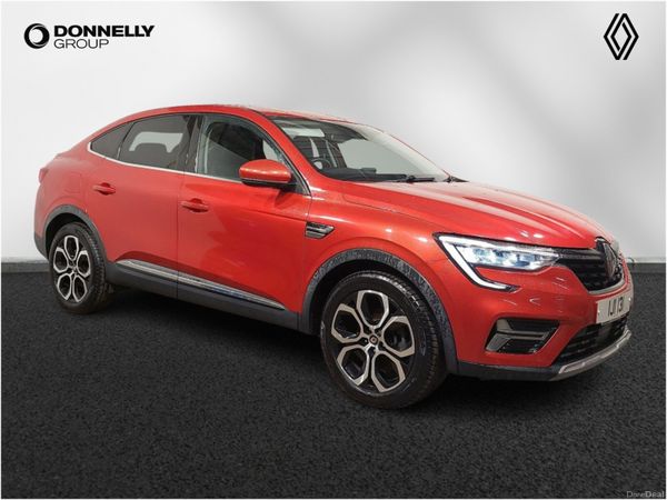 Renault Arkana Estate, Petrol Hybrid, 2022, Red