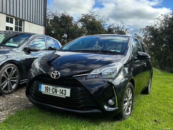 Toyota Yaris MPV, Petrol, 2019, Black