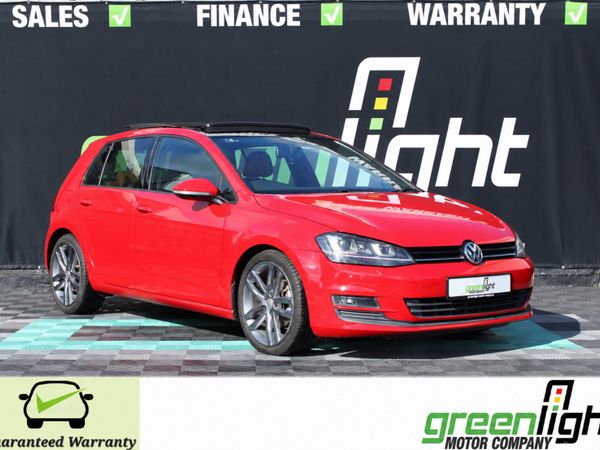 Volkswagen Golf Hatchback, Petrol, 2016, Red