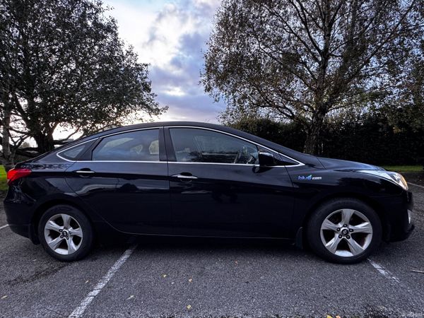 Hyundai i40 Saloon, Diesel, 2013, Black