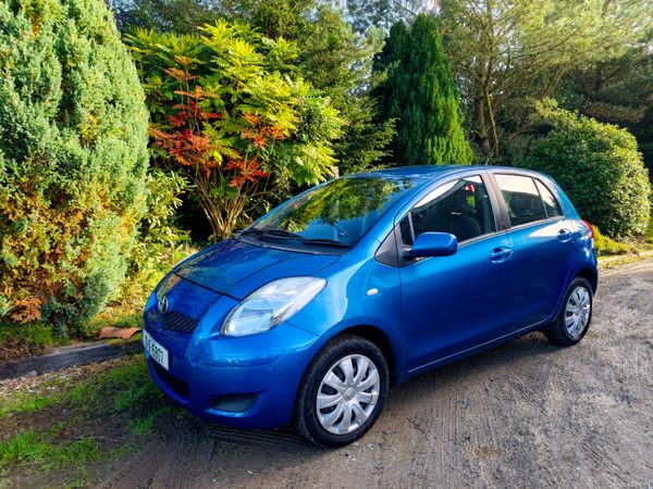 Toyota Yaris Hatchback, Petrol, 2010, Blue