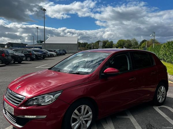 Peugeot 308 Hatchback, Diesel, 2015, Red
