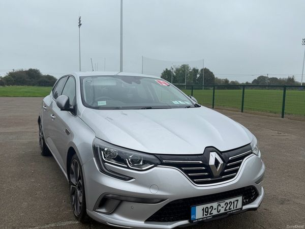 Renault Megane Hatchback, Petrol, 2019, Grey