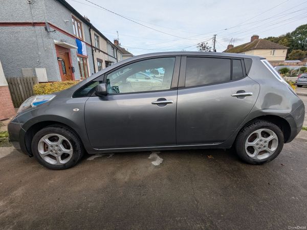 Nissan Leaf Hatchback, Electric, 2016, Grey