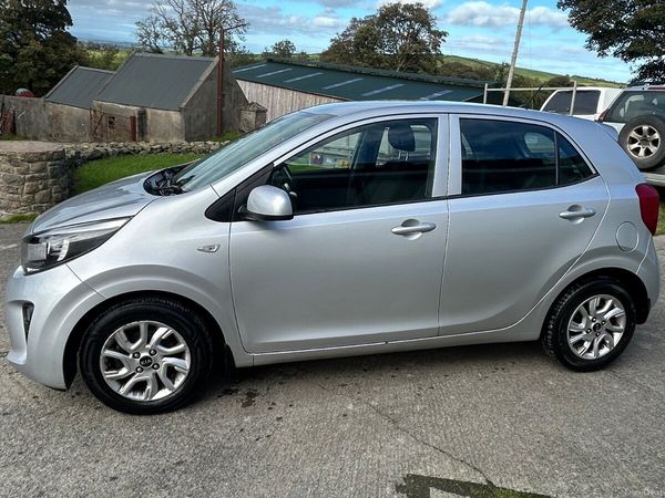 Kia Picanto Hatchback, Petrol, 2019, Silver