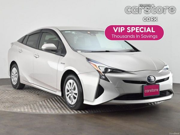 Toyota Prius Hatchback, Petrol Hybrid, 2018, Gold