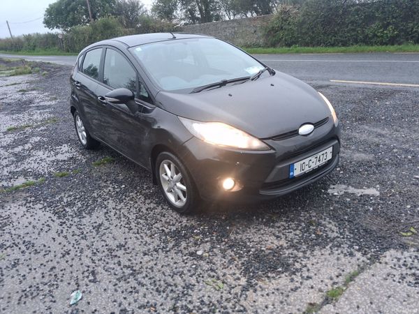 Ford Fiesta Hatchback, Diesel, 2010, Black
