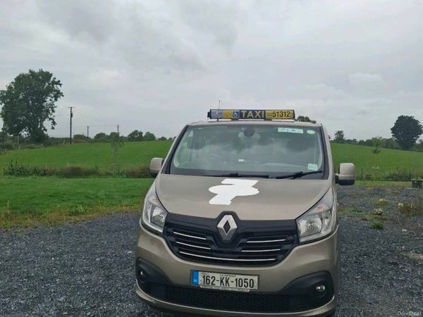 Renault Trafic MPV, Diesel, 2016, Brown