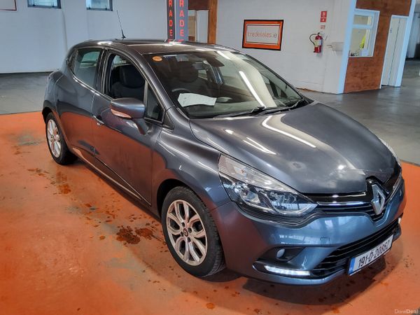 Renault Clio Hatchback, Petrol, 2019, Grey