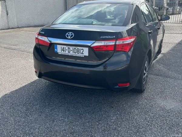 Toyota Corolla Saloon, Diesel, 2014, Black