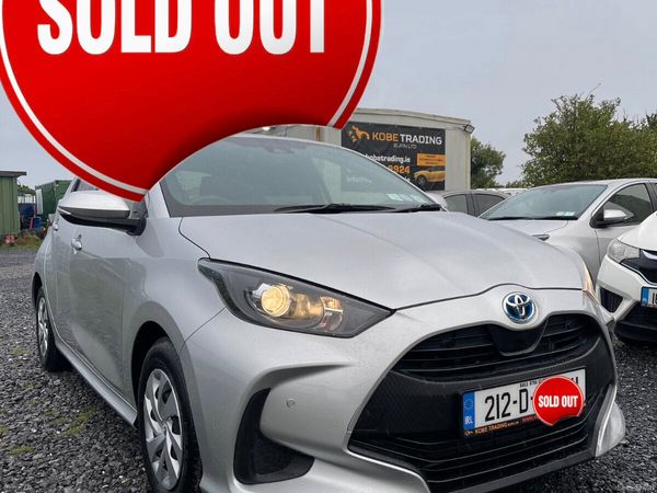 Toyota Yaris Hatchback, Petrol Hybrid, 2021, Silver