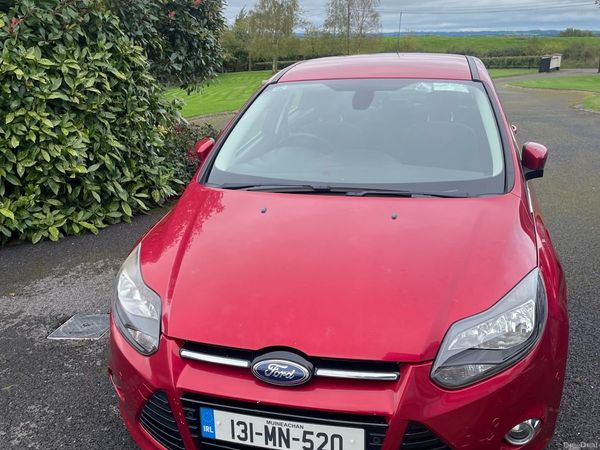 Ford Focus Saloon, Diesel, 2013, Red