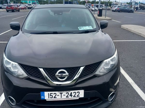 Nissan Qashqai Hatchback, Diesel, 2015, Black
