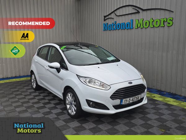 Ford Fiesta Hatchback, Petrol, 2017, White