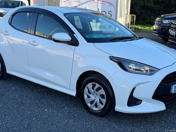 Toyota Yaris Hatchback, Petrol, 2020, White