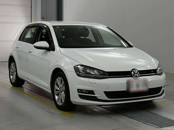 Volkswagen Golf Hatchback, Petrol, 2015, White