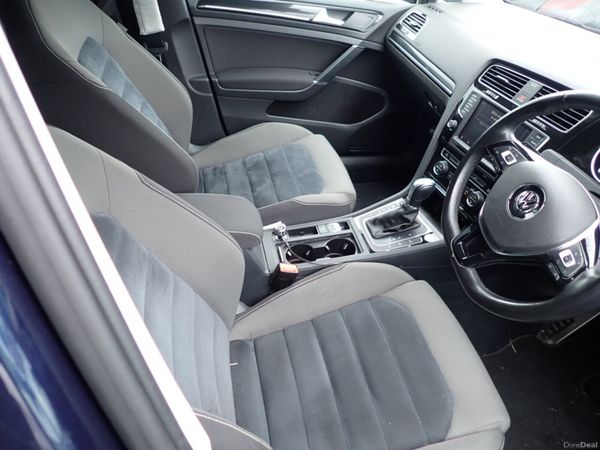 Volkswagen Golf Hatchback, Petrol, 2015, Blue