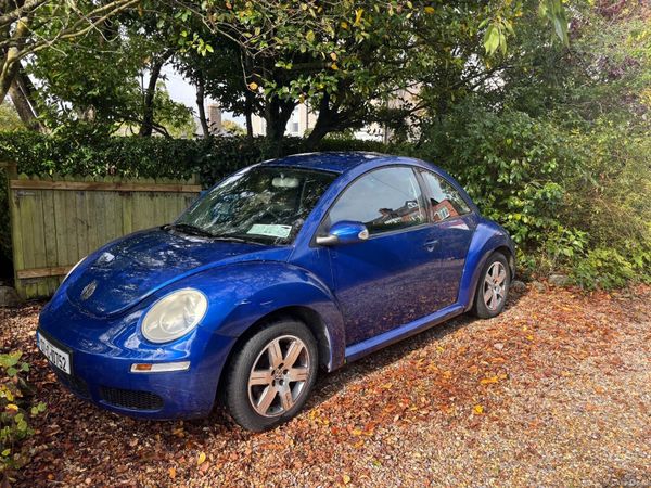 Volkswagen Beetle Hatchback, Petrol, 2007, Blue