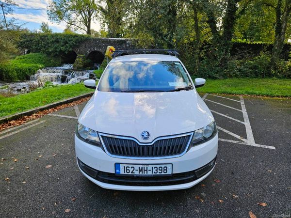 Skoda Rapid Saloon, Diesel, 2016, White