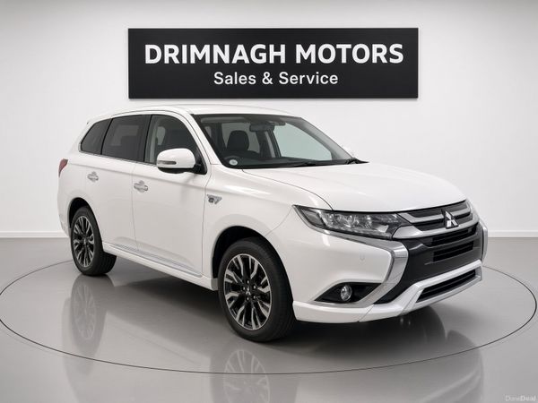 Mitsubishi Outlander SUV, Petrol Plug-in Hybrid, 2017, White