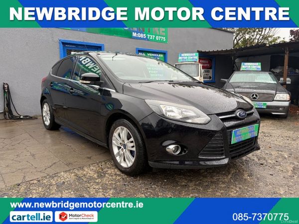 Ford Focus Hatchback, Petrol, 2014, Black