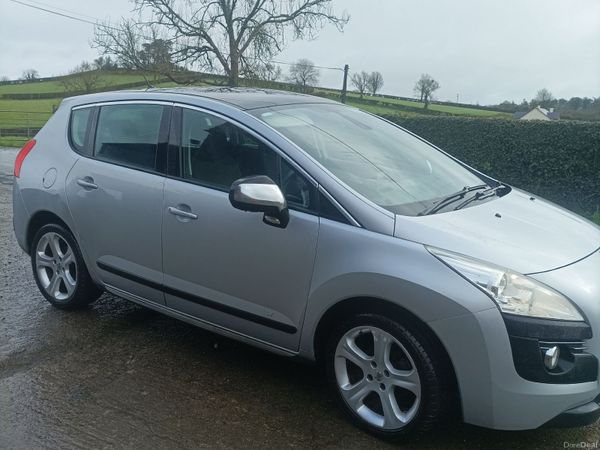 Peugeot 3008 MPV, Diesel, 2011, Grey
