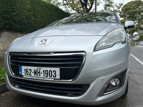 Peugeot 5008 MPV, Diesel, 2016, Silver