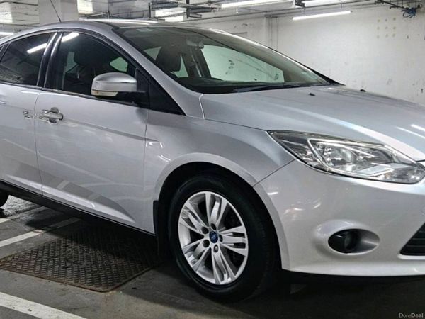 Ford Focus Hatchback, Diesel, 2012, Silver