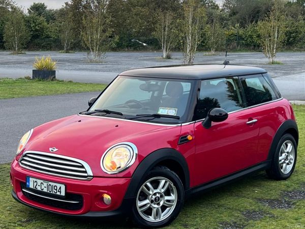 Mini Cooper Hatchback, Diesel, 2012, Red