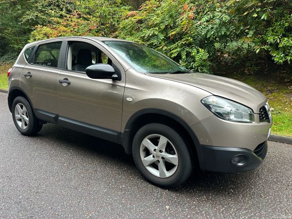 Nissan Qashqai Estate/Jeep, Diesel, 2012, Brown
