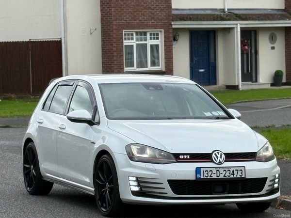 Volkswagen Golf Hatchback, Petrol, 2013, White