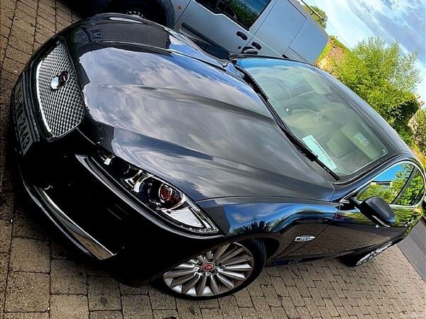 Jaguar XF Saloon, Diesel, 2015, Grey