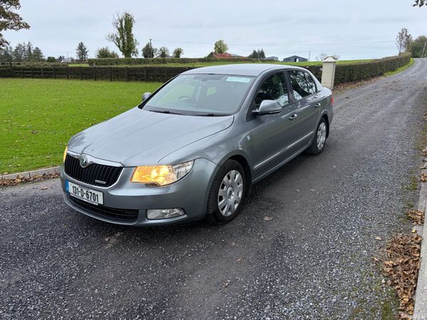 Skoda Superb Saloon, Diesel, 2013, Grey
