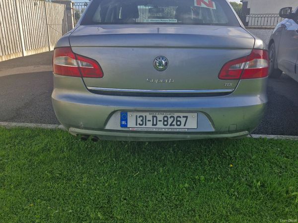 Skoda Superb Saloon, Diesel, 2013, Grey