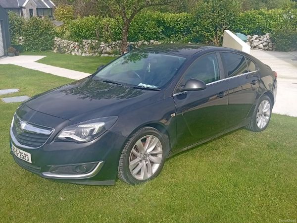 Vauxhall Insignia Hatchback, Petrol, 2016, Black
