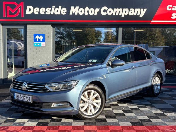 Volkswagen Passat Saloon, Petrol, 2018, Blue