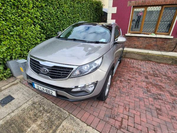 Kia Sportage SUV, Diesel, 2012, Silver