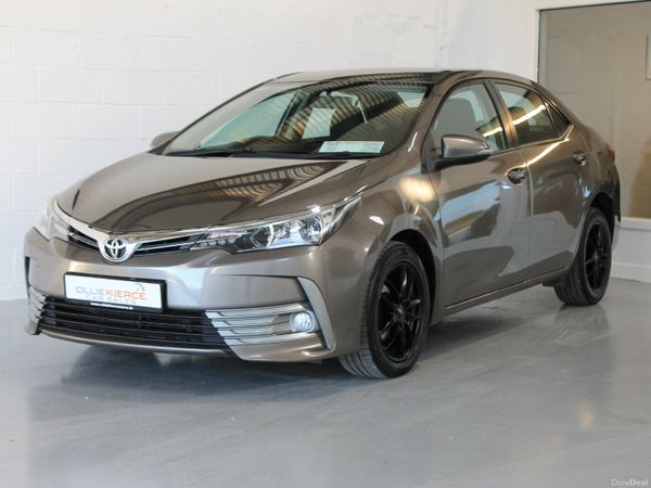 Toyota Corolla Saloon, Petrol, 2017, Grey