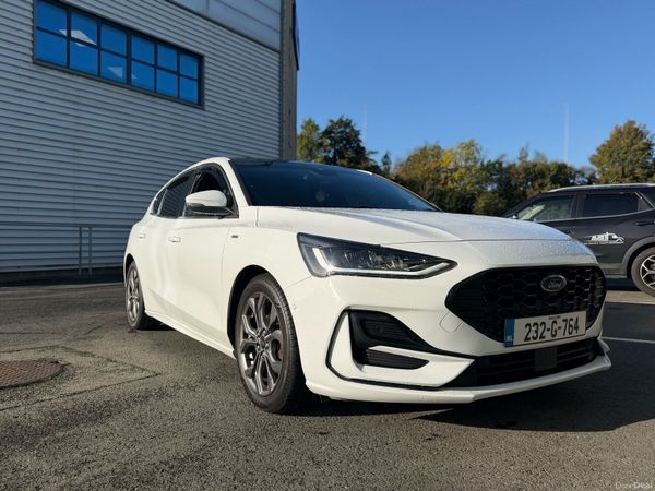 Ford Focus Hatchback, Diesel, 2023, White