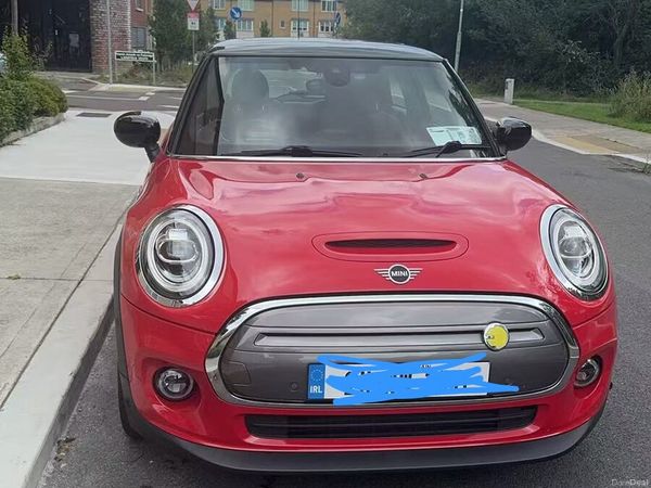 Mini Cooper Hatchback, Electric, 2021, Red