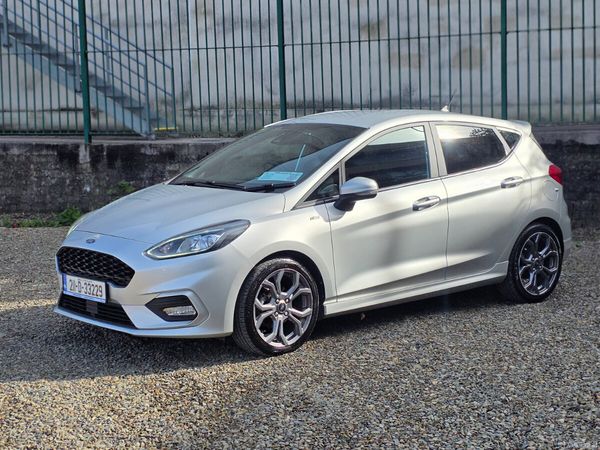 Ford Fiesta Hatchback, Petrol, 2021, Silver